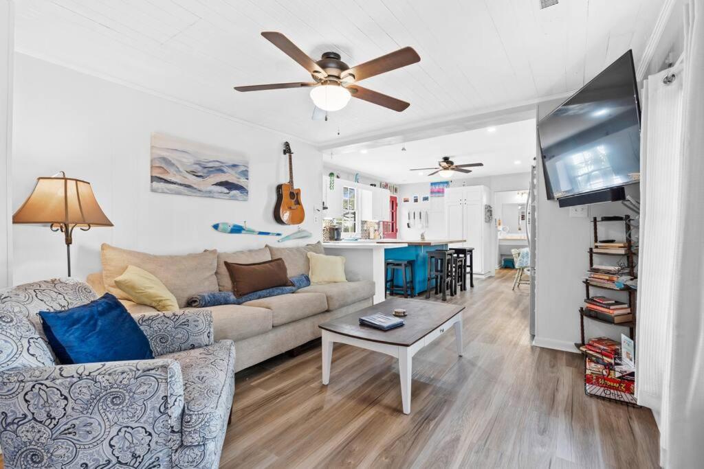 Dolphin Cove - Whole Waterfront House With Dock Villa Ocean Isle Beach Eksteriør bilde
